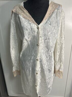 Colesce Collection Lingerie Flowered Victorian Nightgown Medium Lace